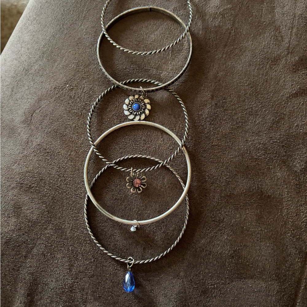 Elegant Silver and Blue Women's Bangle Set